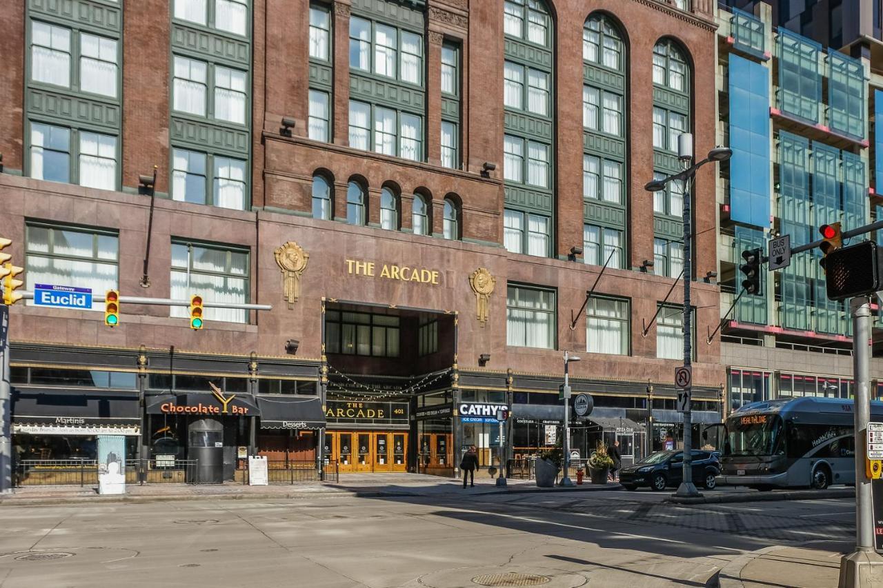 Frontdesk 2015 East 4Th Street Apts Downtown Cleveland Apartment Exterior photo